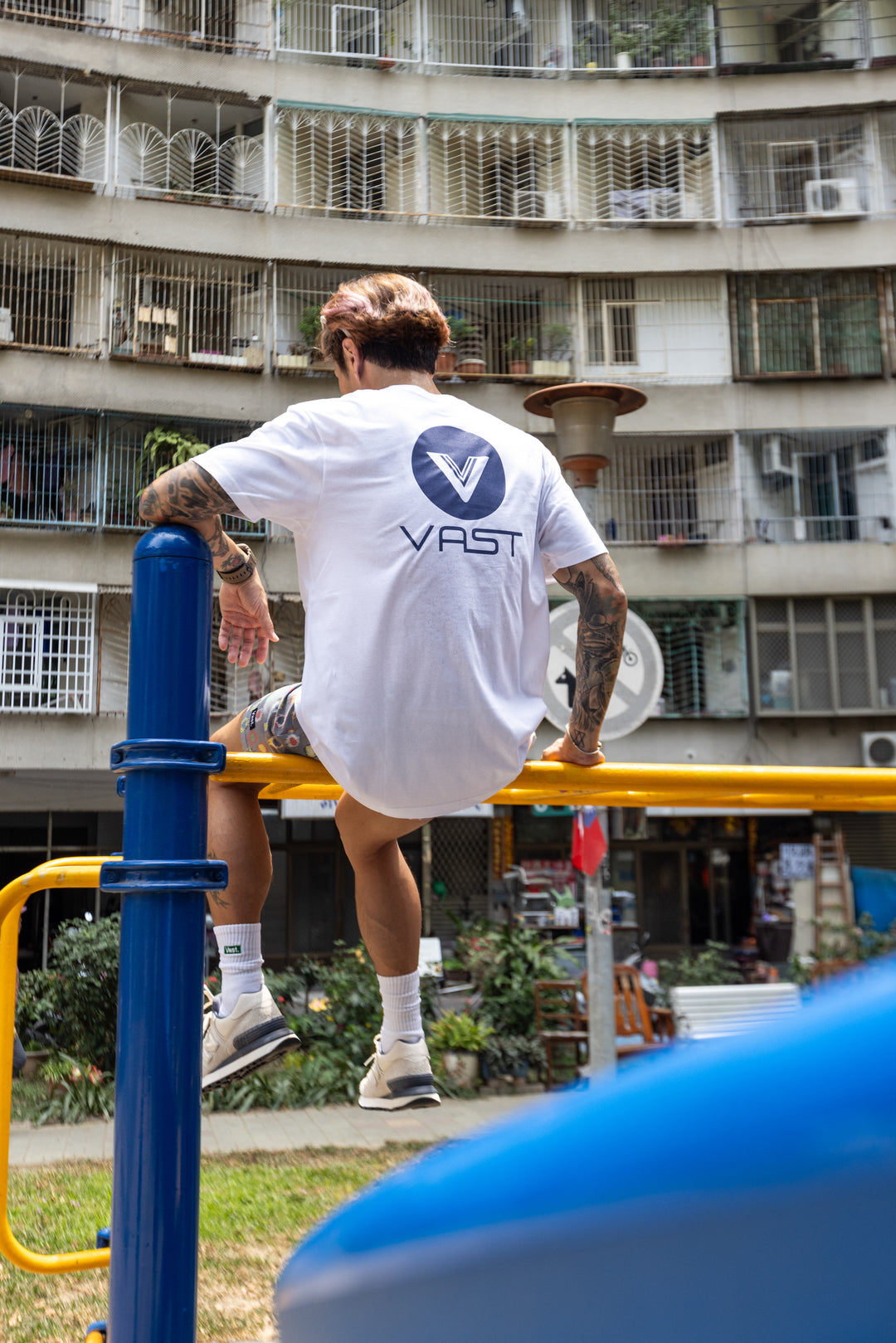 Circle Logo Tee