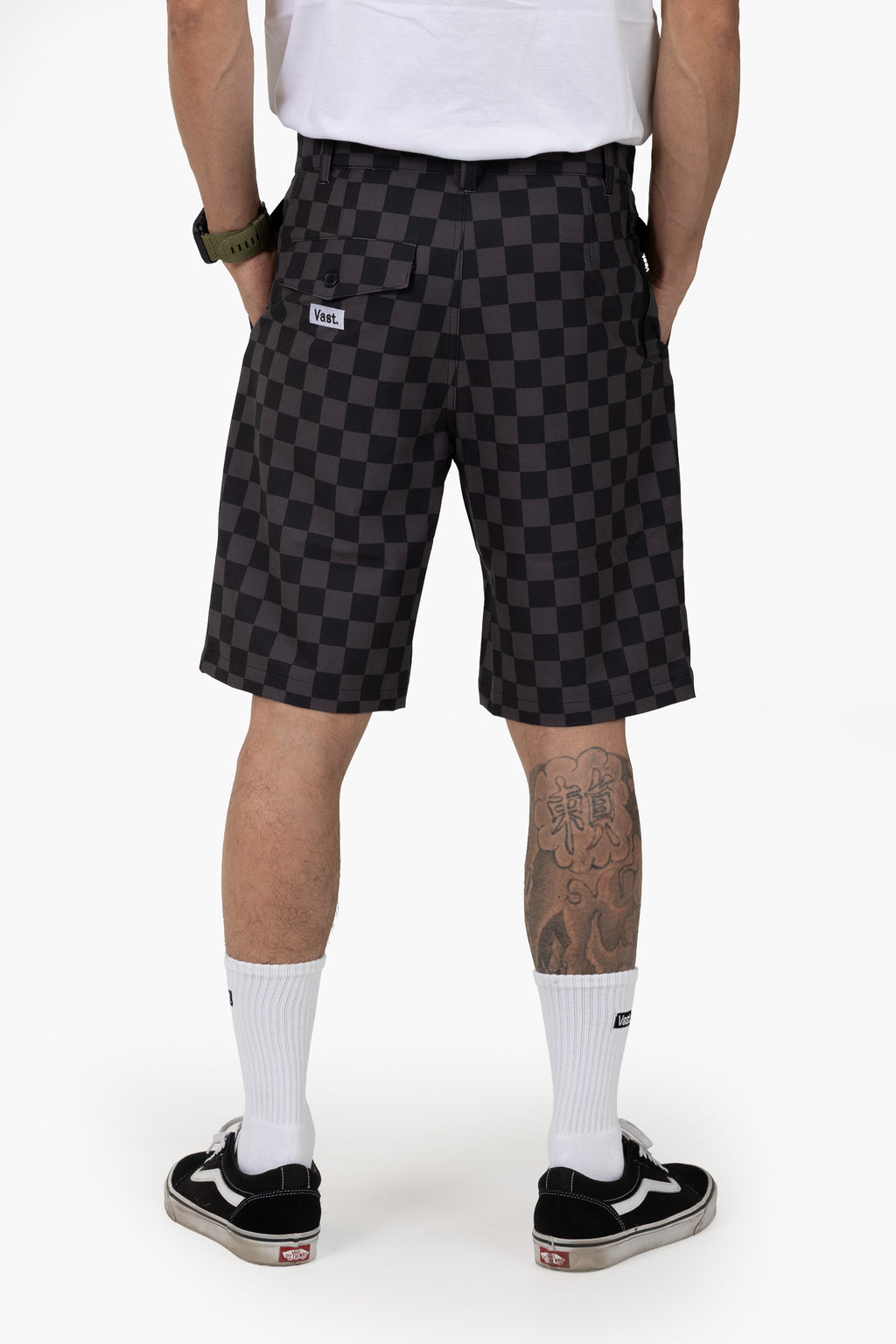 Check Check Hybrid Short