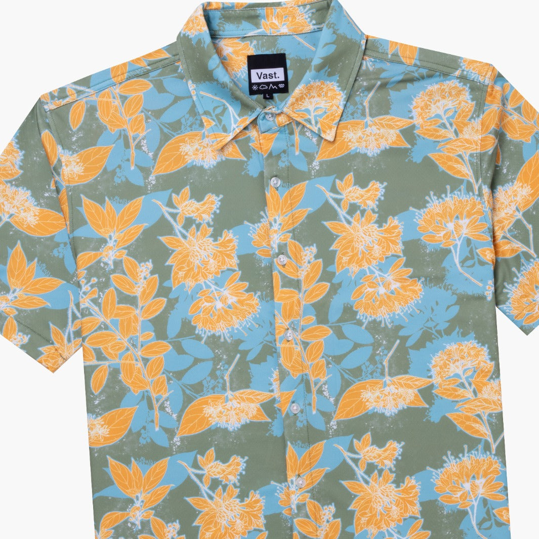 Ode to the Islands Button Up