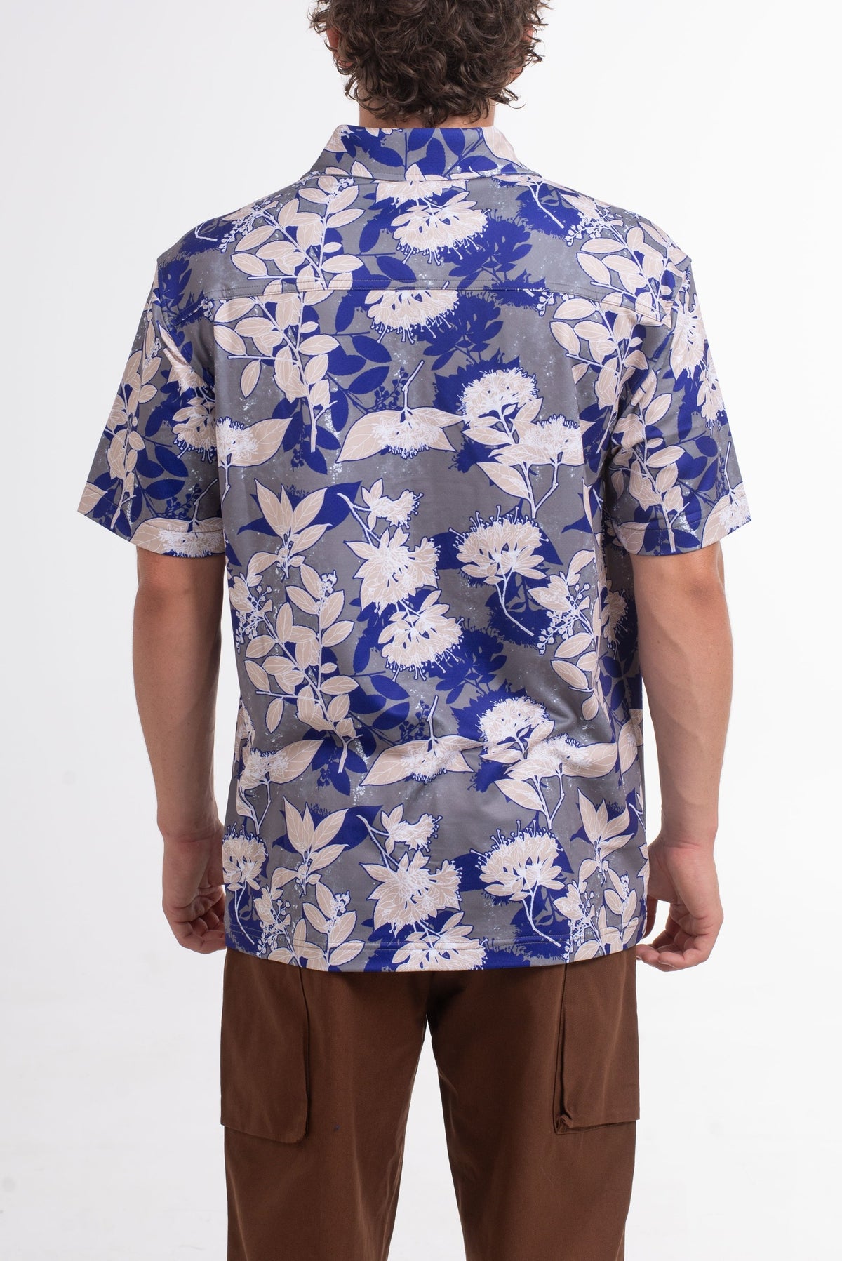 Ode to the Islands Button Up