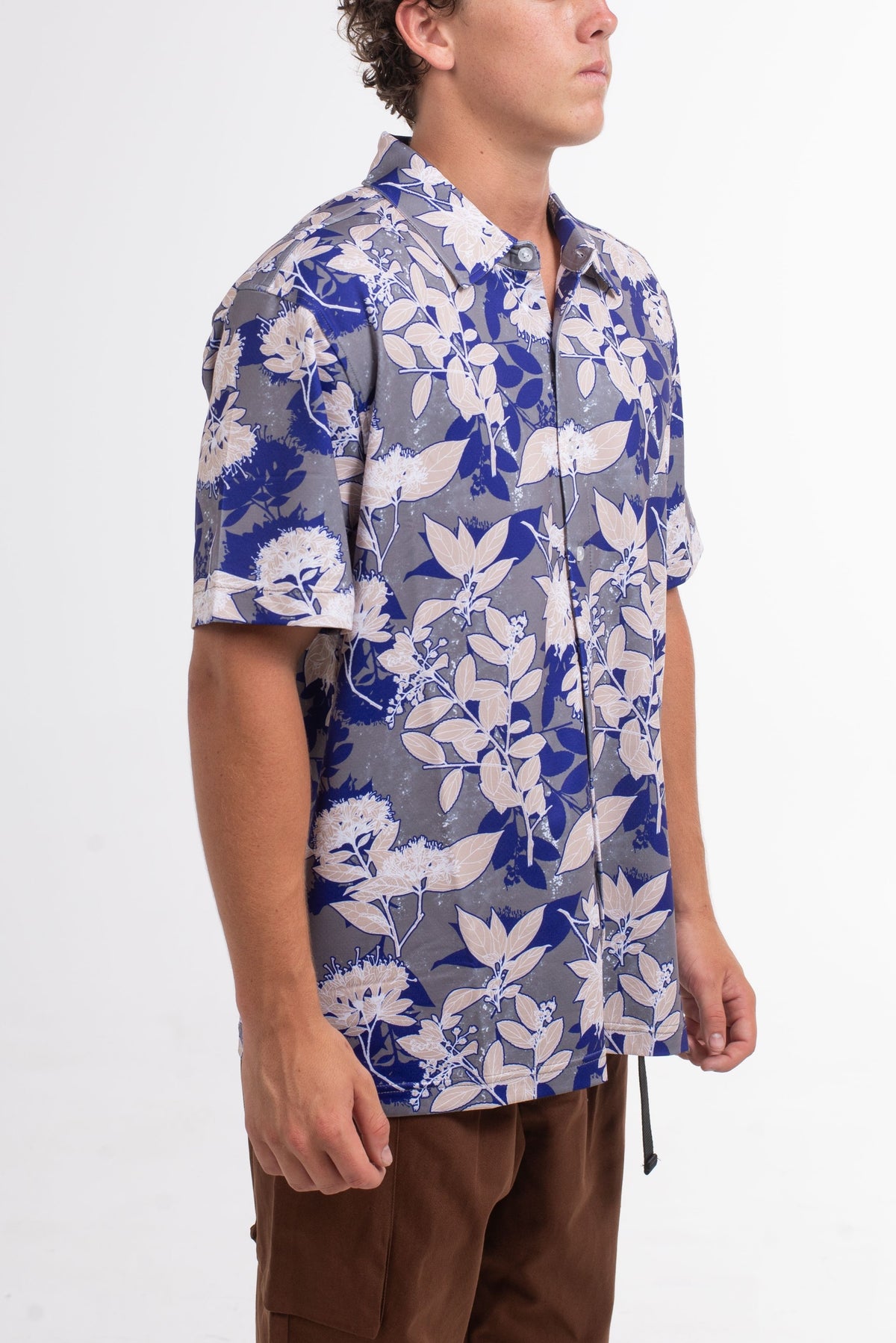 Ode to the Islands Button Up