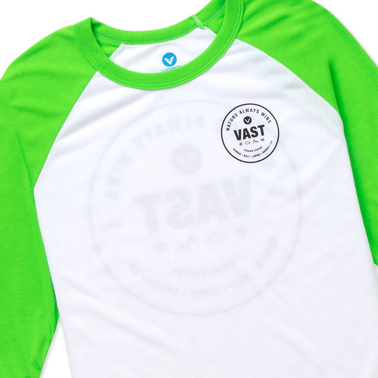 Medallion Raglan